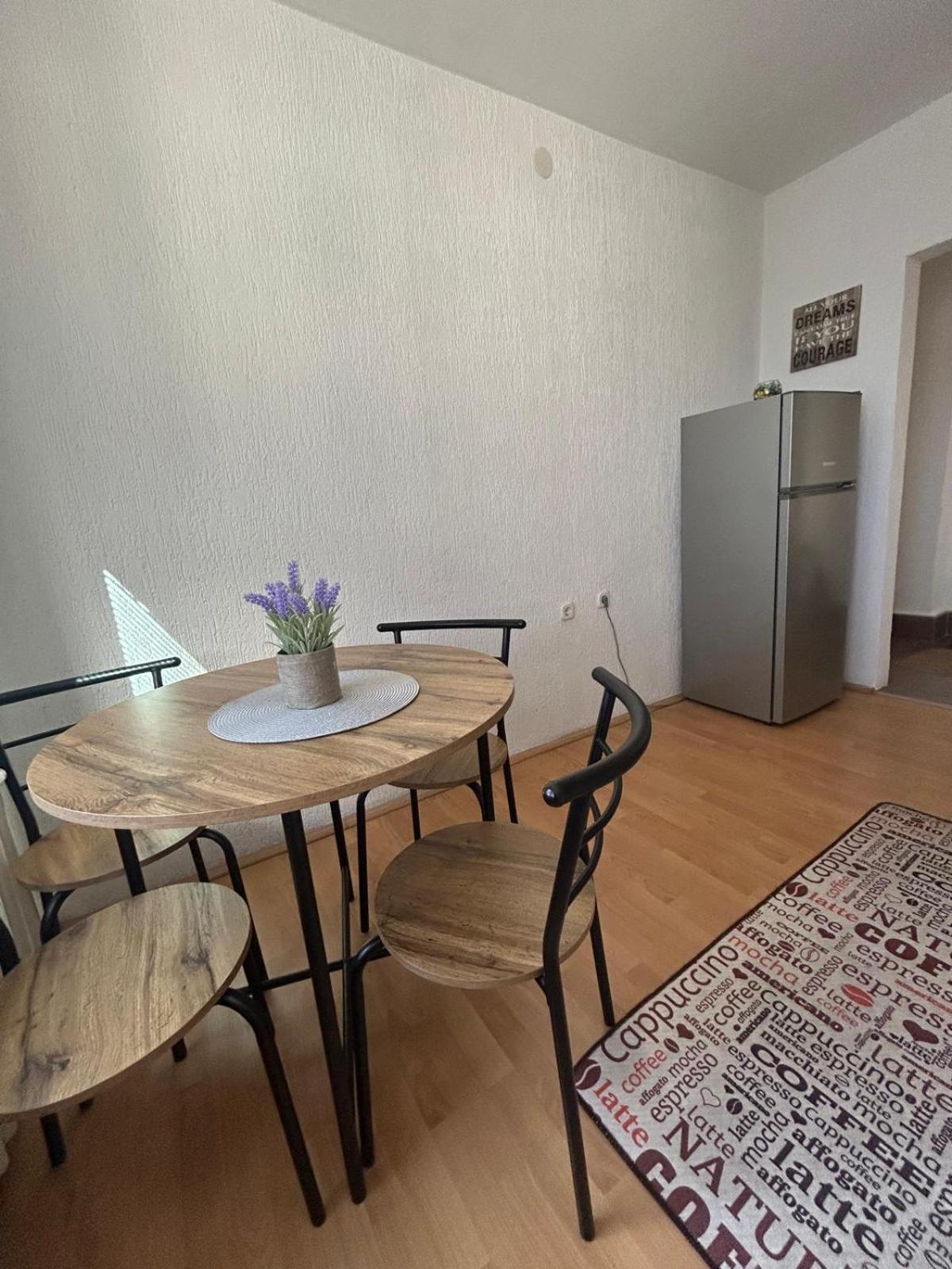 Cinema Vardar Apartment Szkopje Kültér fotó