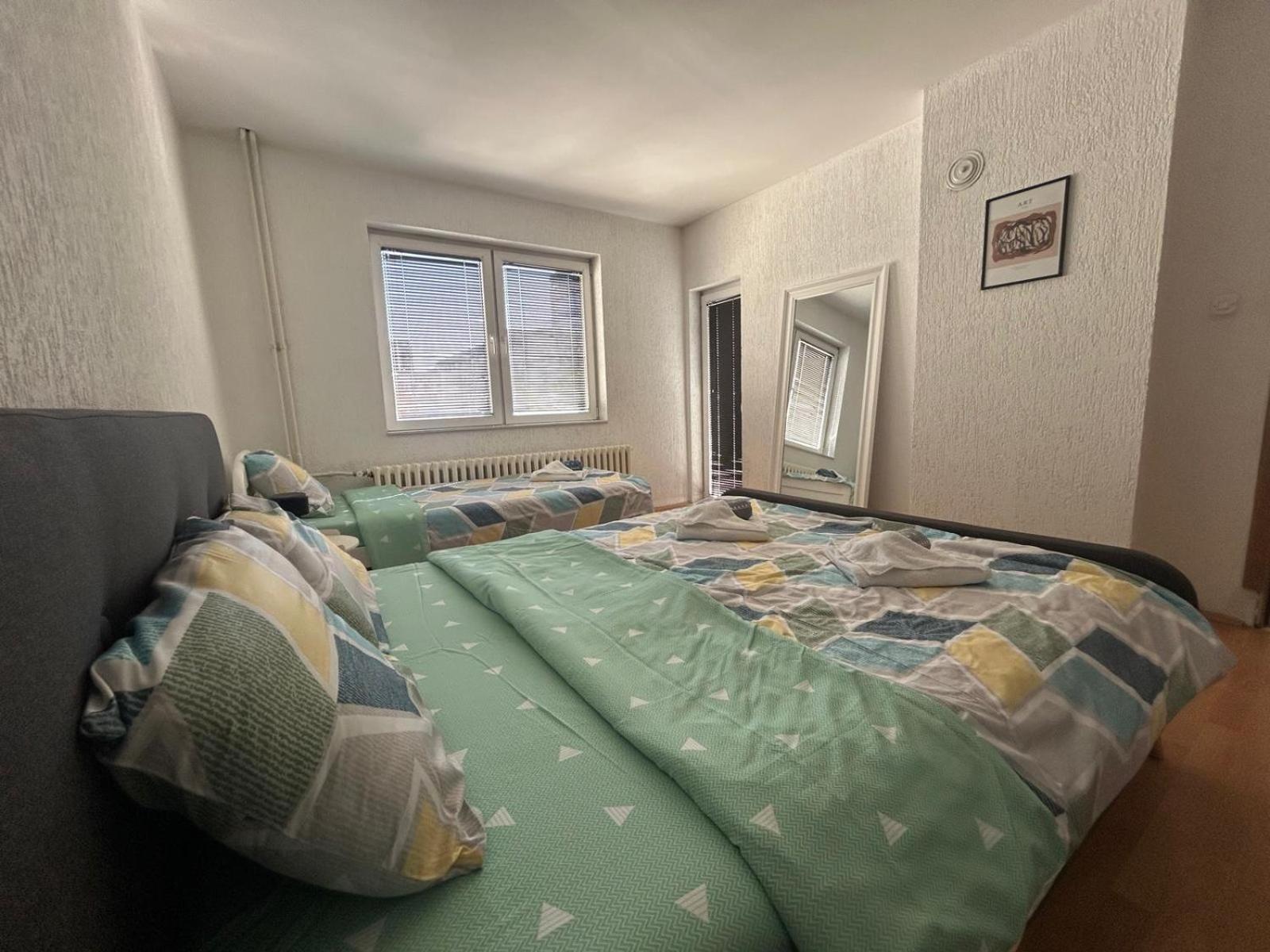 Cinema Vardar Apartment Szkopje Kültér fotó